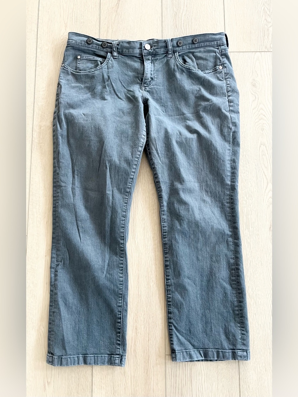 Anthropologie Pilcro and the Letterpress Gray Low-Rise Straight Jeans 31 X 27